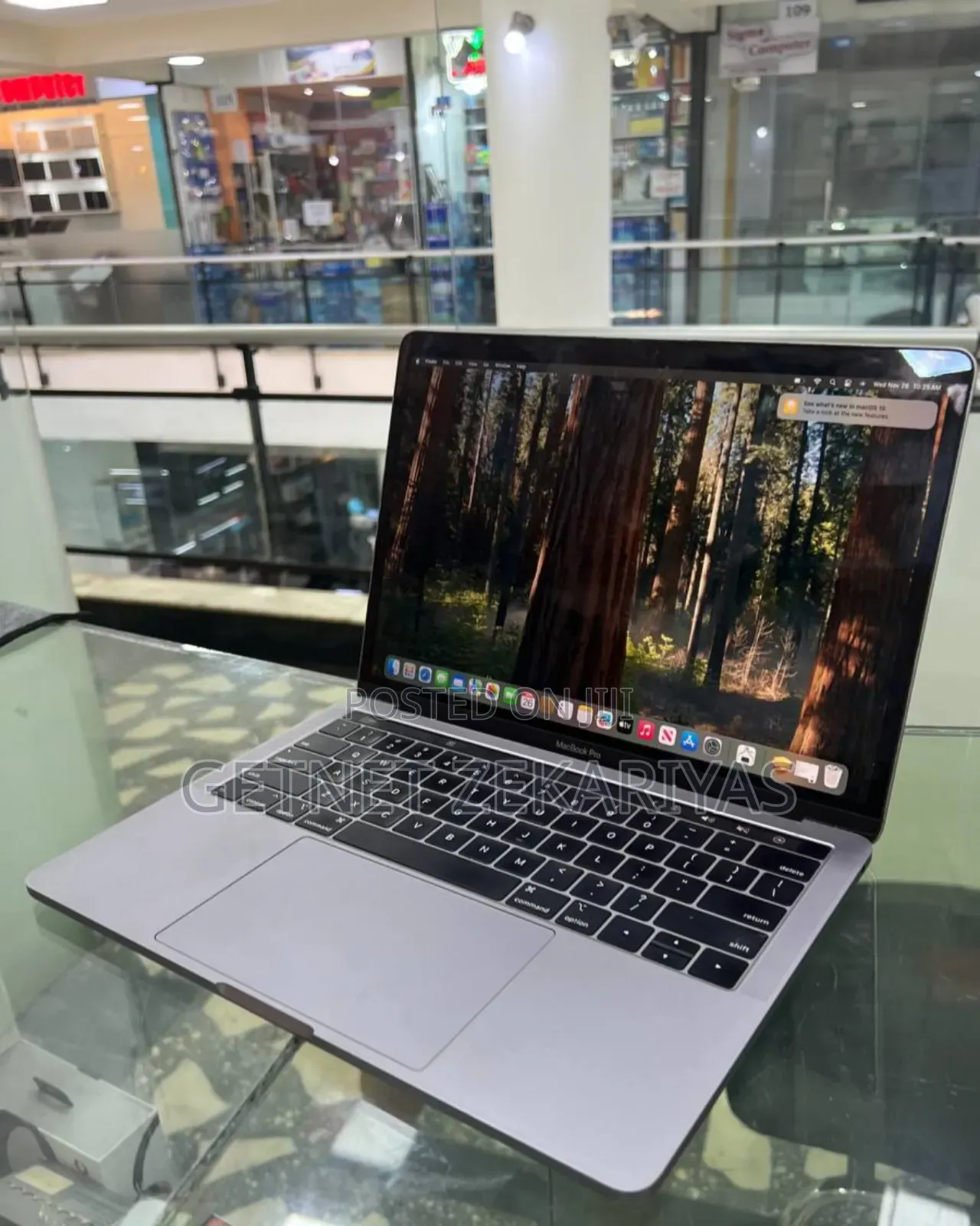 New Laptop Apple MacBook Pro 2019 8GB Intel Core I5 SSD 128GB