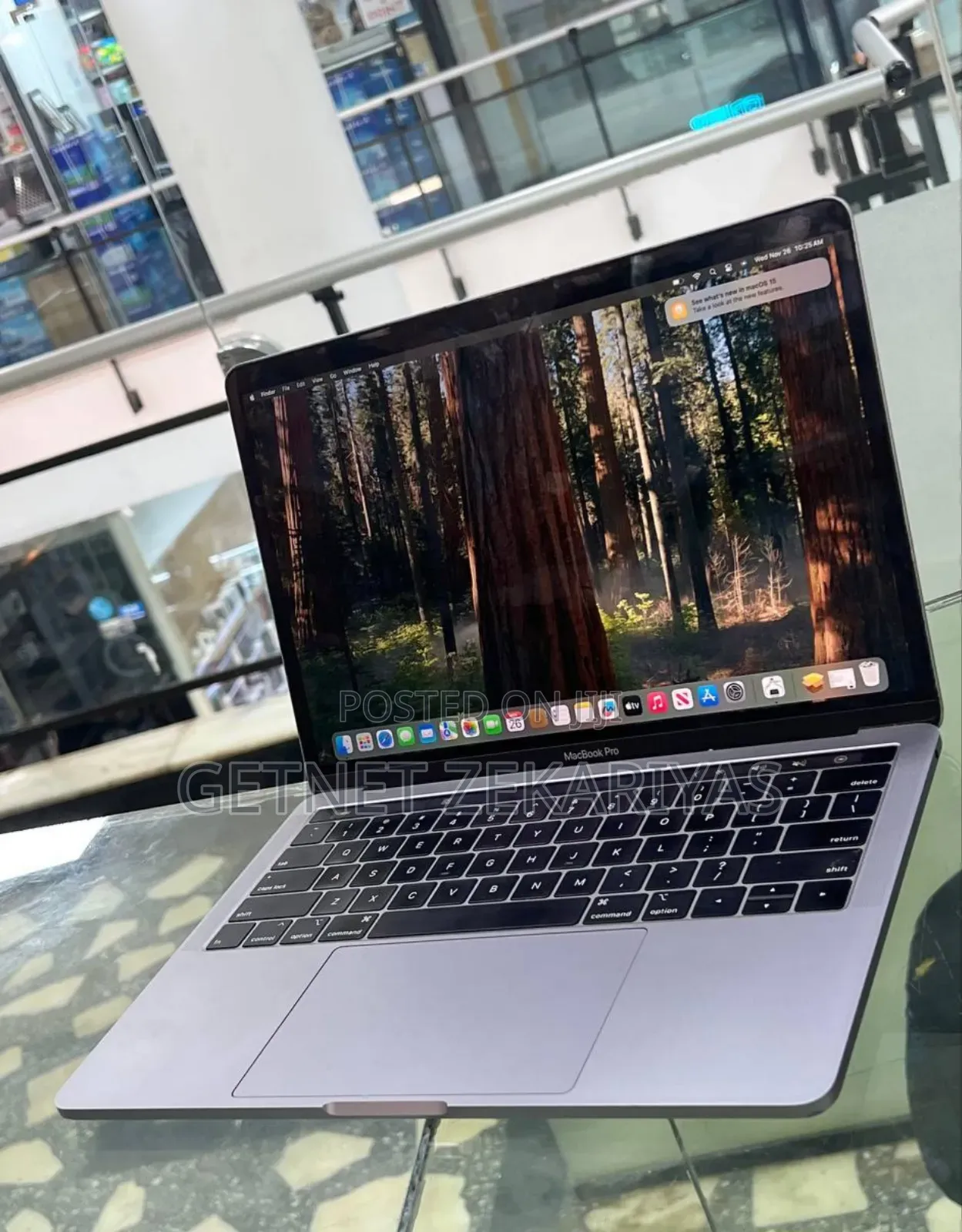 New Laptop Apple MacBook Pro 2019 8GB Intel Core I5 SSD 128GB