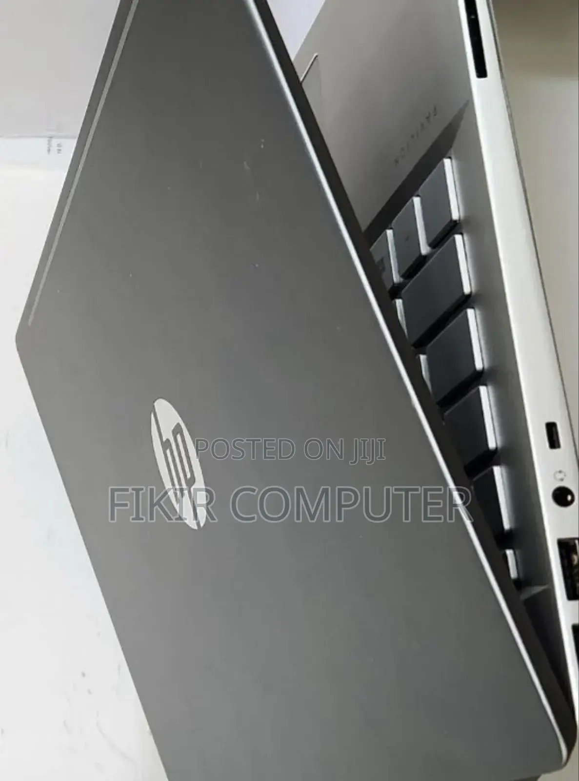 New Laptop HP Pavilion 10 8GB Intel Core I5 SSD 512GB