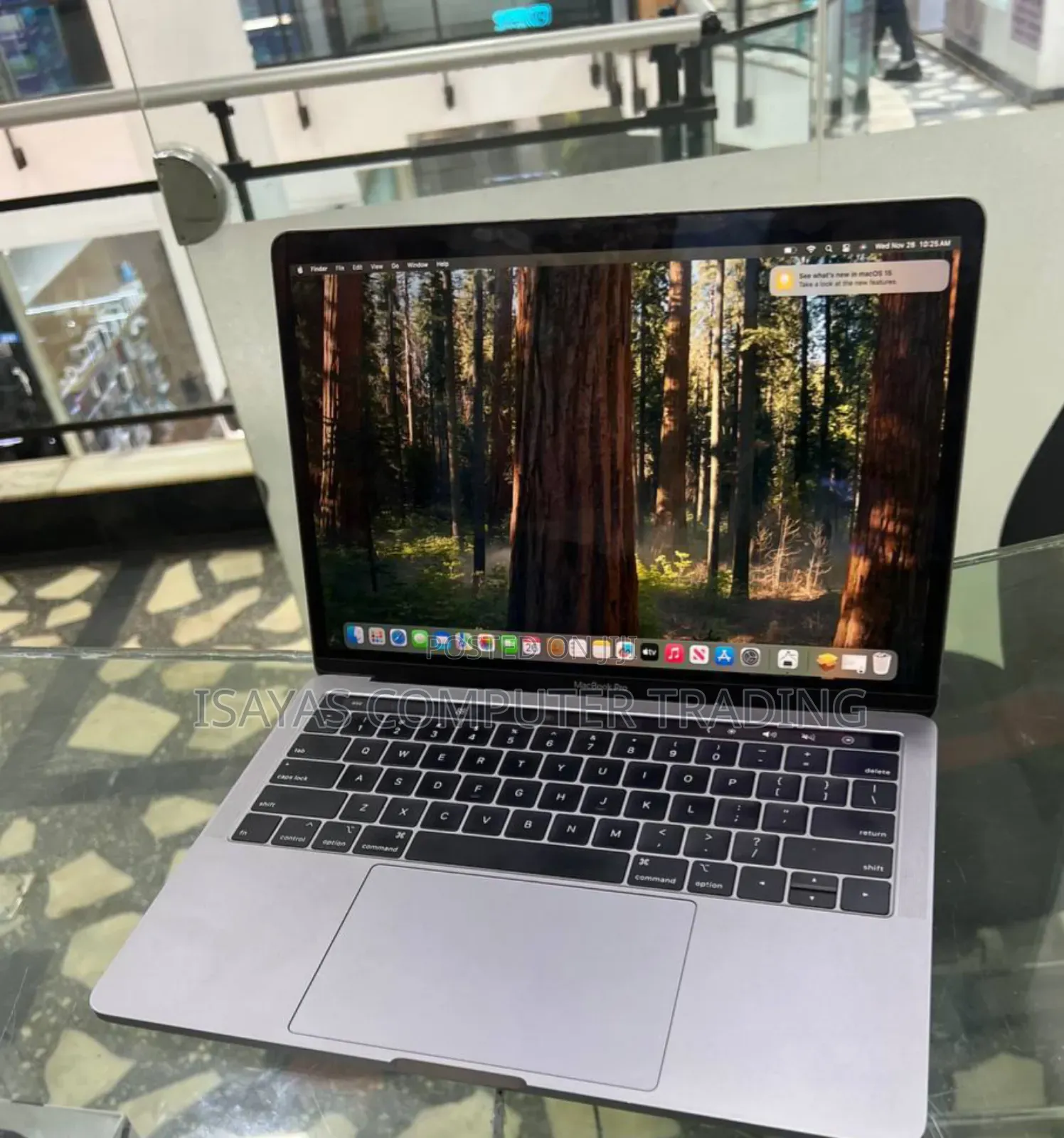 New Laptop Apple MacBook Pro 2019 8GB Intel Core I5 SSD 128GB