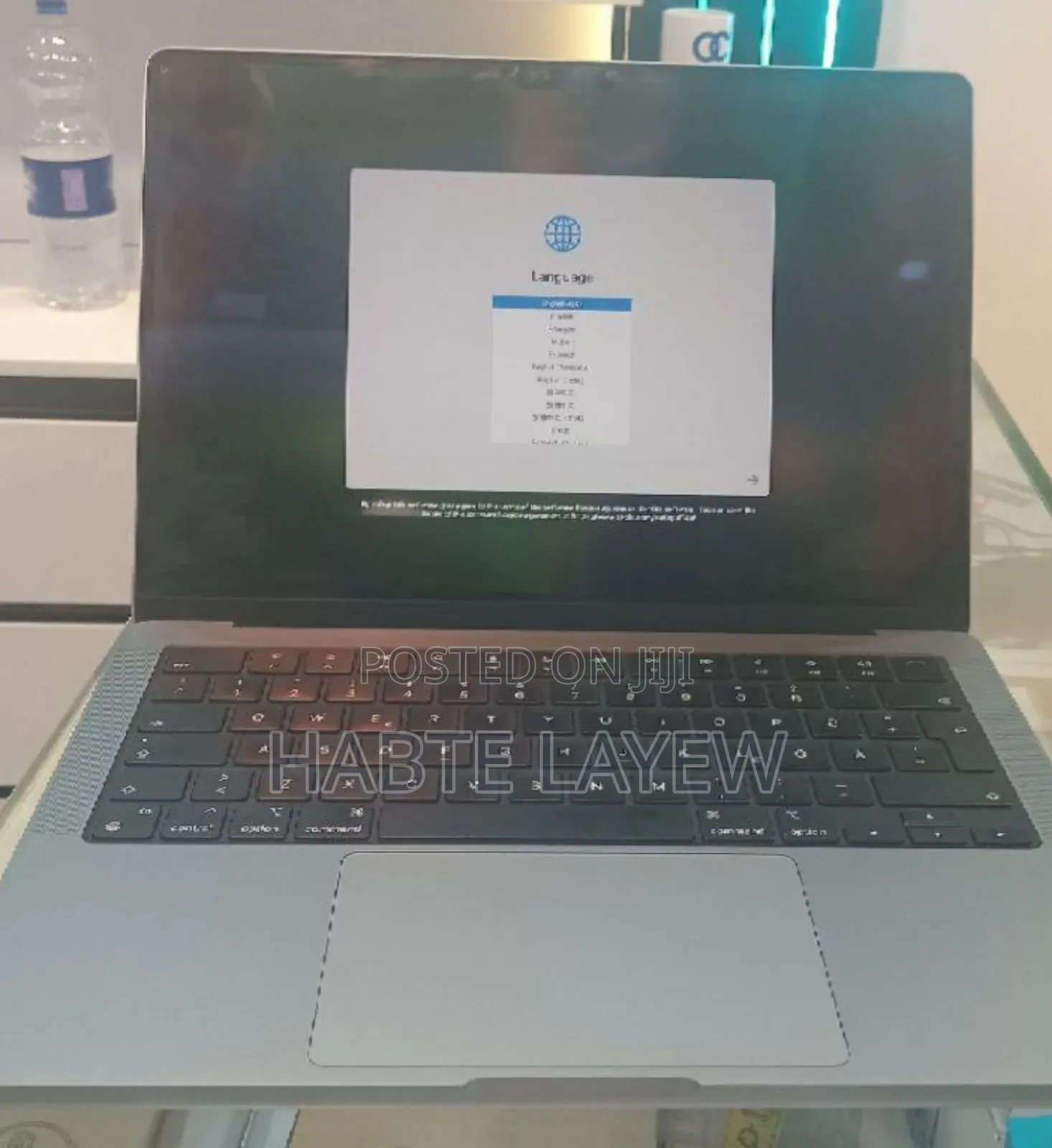 New Laptop Apple MacBook 24GB Apple M3 SSD 512GB