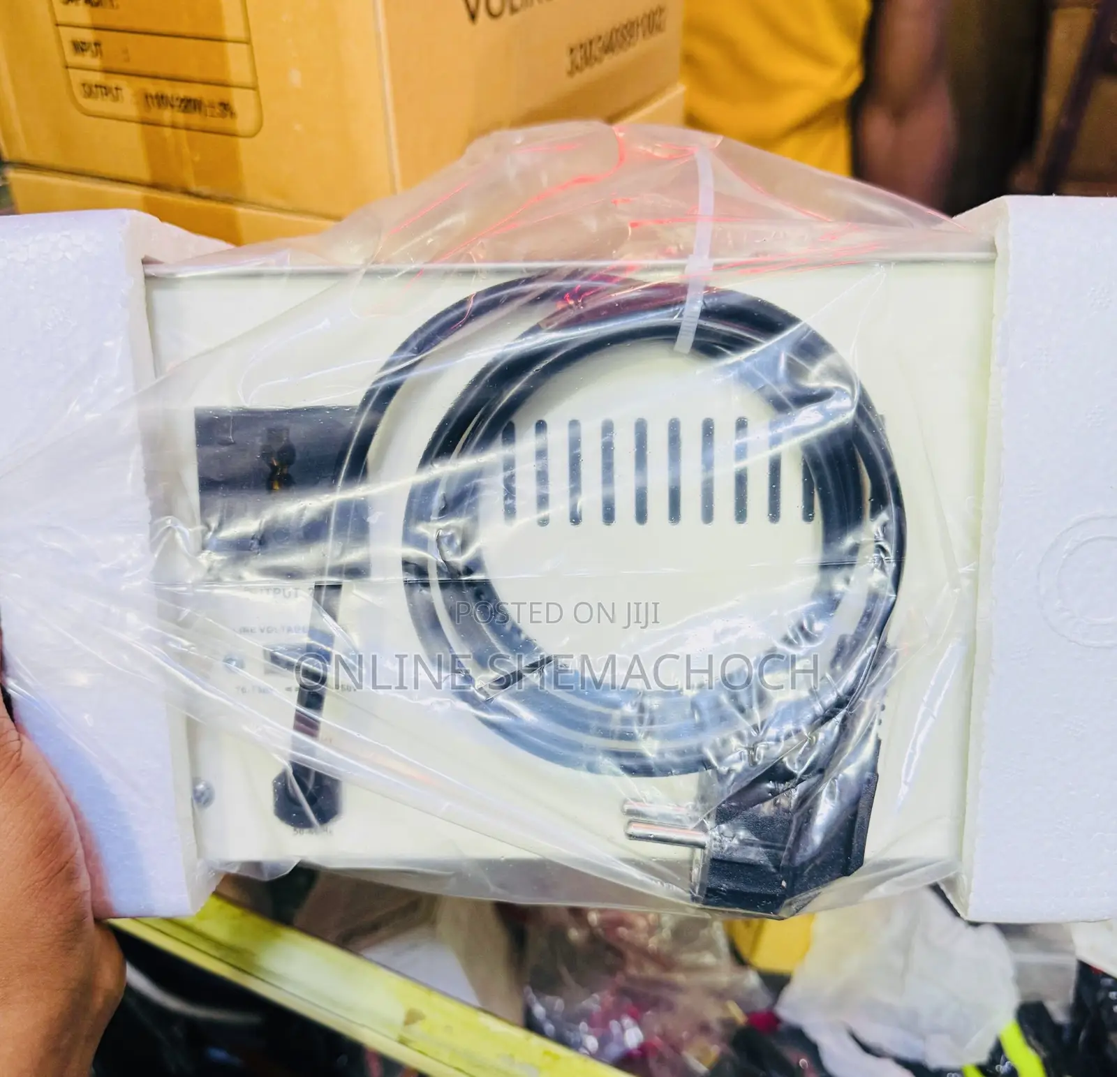 Gato Glorious 1000va Stablizer With Servo Moter Controller