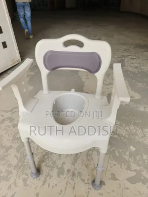 Photo - Commode Chair鳵前brand New Toilet Chair夠味commode Chair丙丁commode Chair