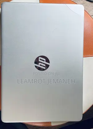 Laptop HP 14-Ep0063 4GB Intel Core 3 HDD+SSD 256GB