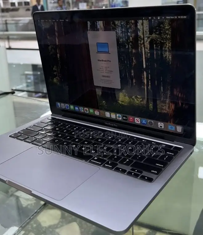 New Laptop Apple MacBook Pro M1 8GB Apple M1 Pro SSD 256GB