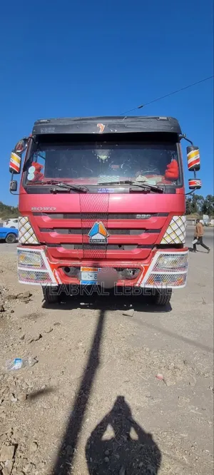 Sinotruk Howo 2016 Red