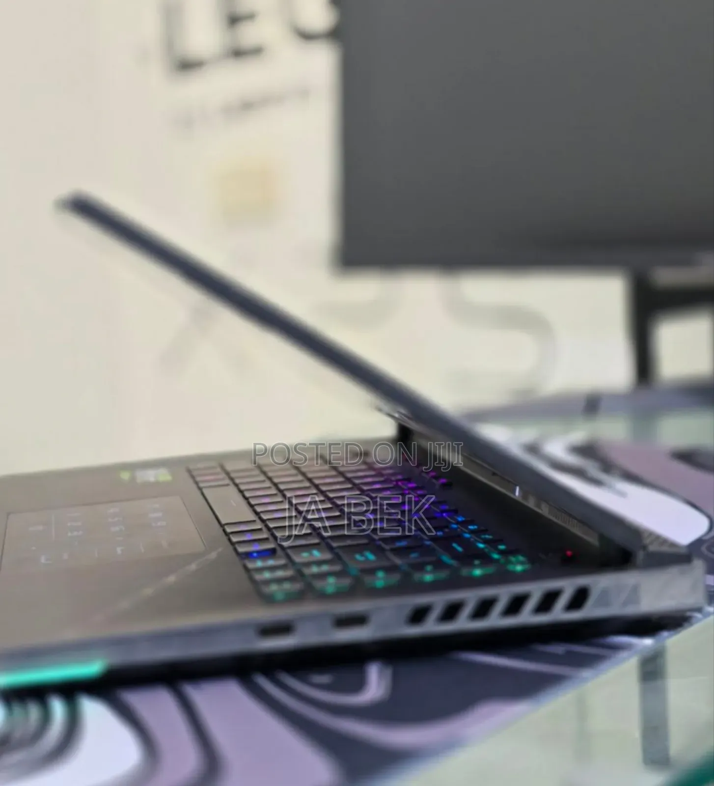 New Laptop Asus ROG Strix SCAR 15 32GB Intel Core I9 SSD 1T