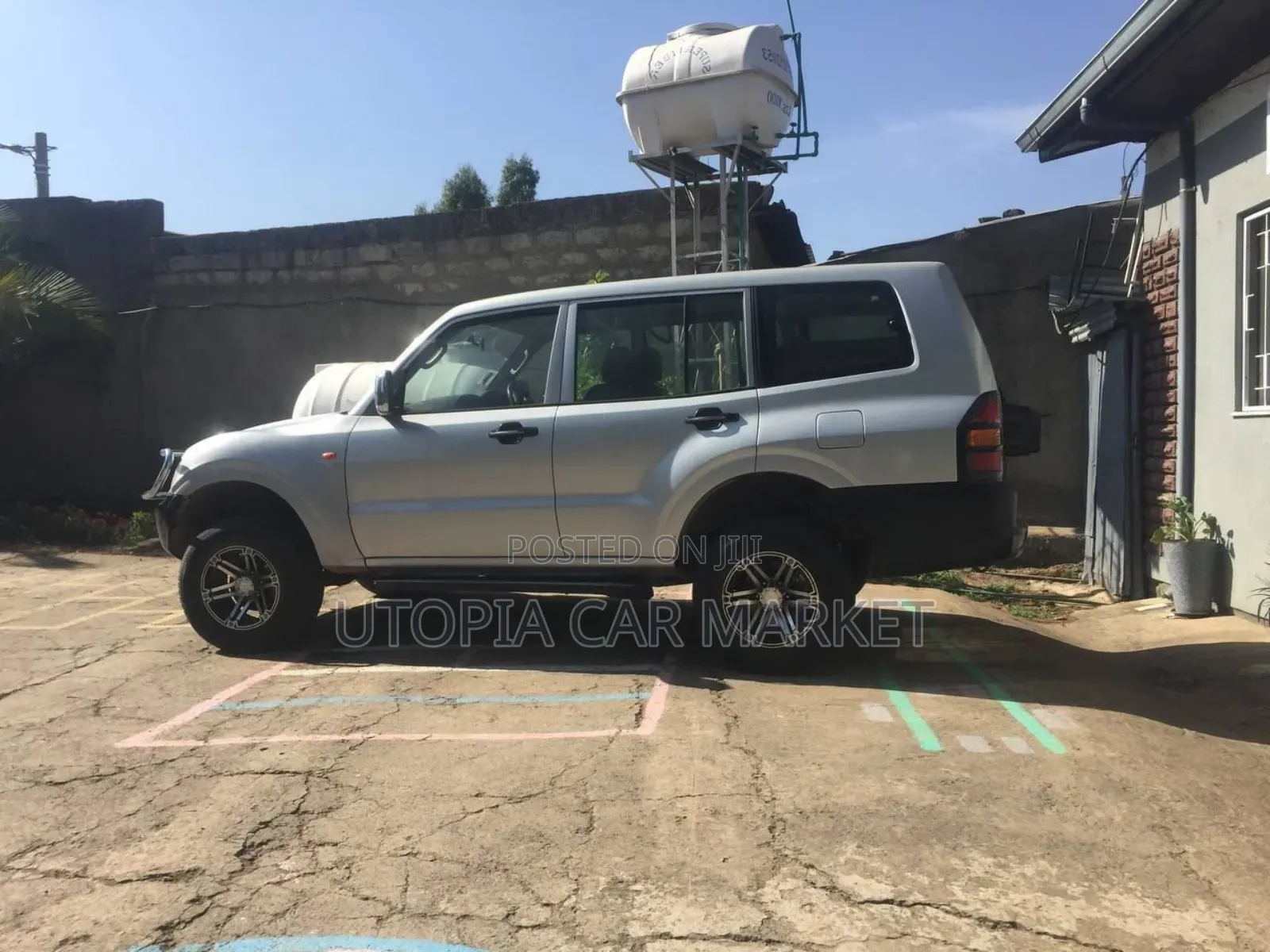 Mitsubishi Pajero 2002 Silver