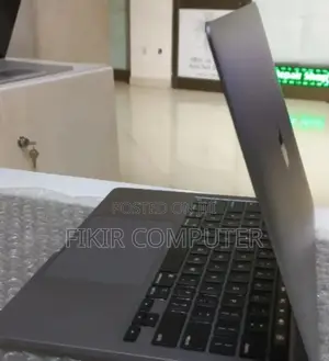 New Laptop Apple MacBook Pro M1 16GB Apple M1 SSD 256GB