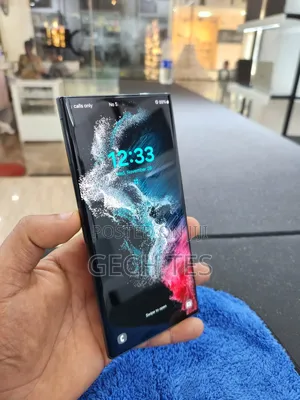 Photo - New Samsung Galaxy S22 Ultra 256 GB Blue