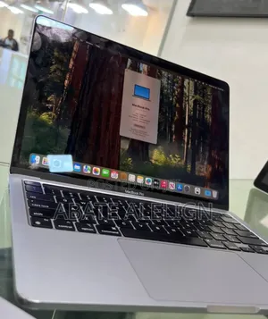 Photo - New Laptop Apple MacBook Pro 2020 M1 8GB Intel Core I5 SSD 256GB