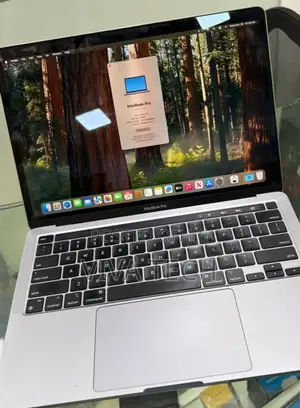 New Laptop Apple MacBook Pro 2020 M1 8GB Intel Core I5 SSD 256GB