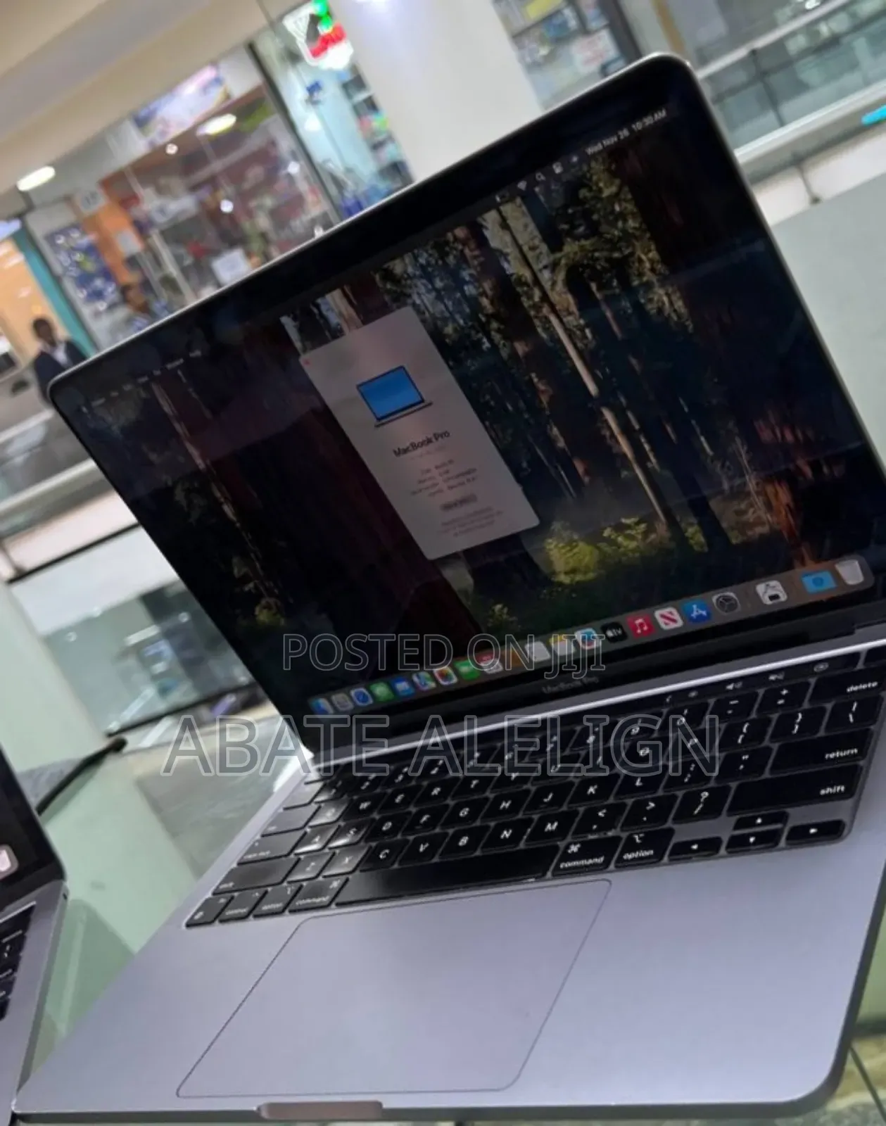 New Laptop Apple MacBook Pro 2020 M1 8GB Intel Core I5 SSD 256GB