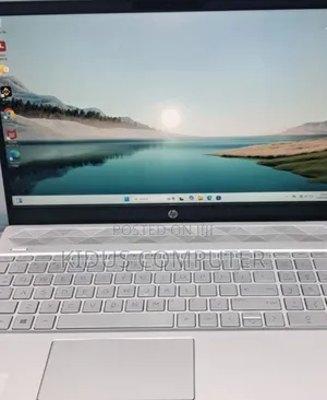 New Laptop HP Pavilion 15 8GB Intel Core I5 HDD 1T