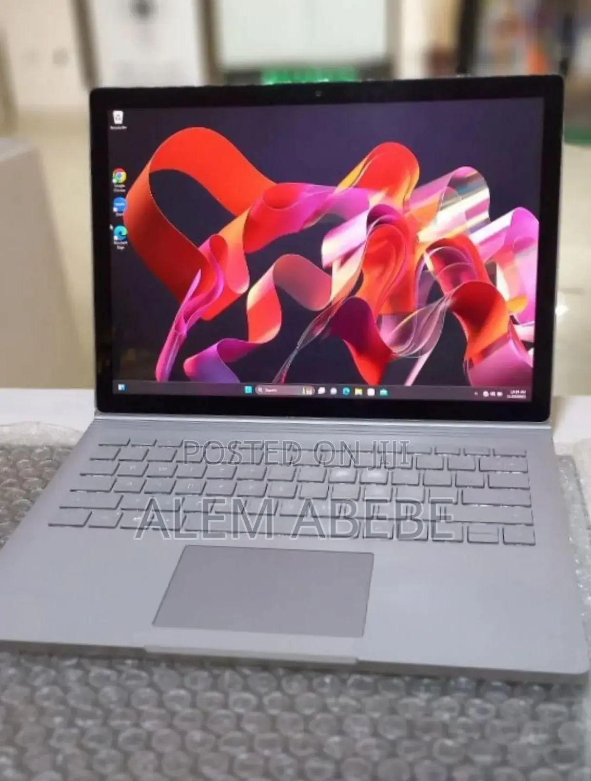 New Laptop Microsoft Surface Book 3 16GB Intel Core I7 SSD 256GB