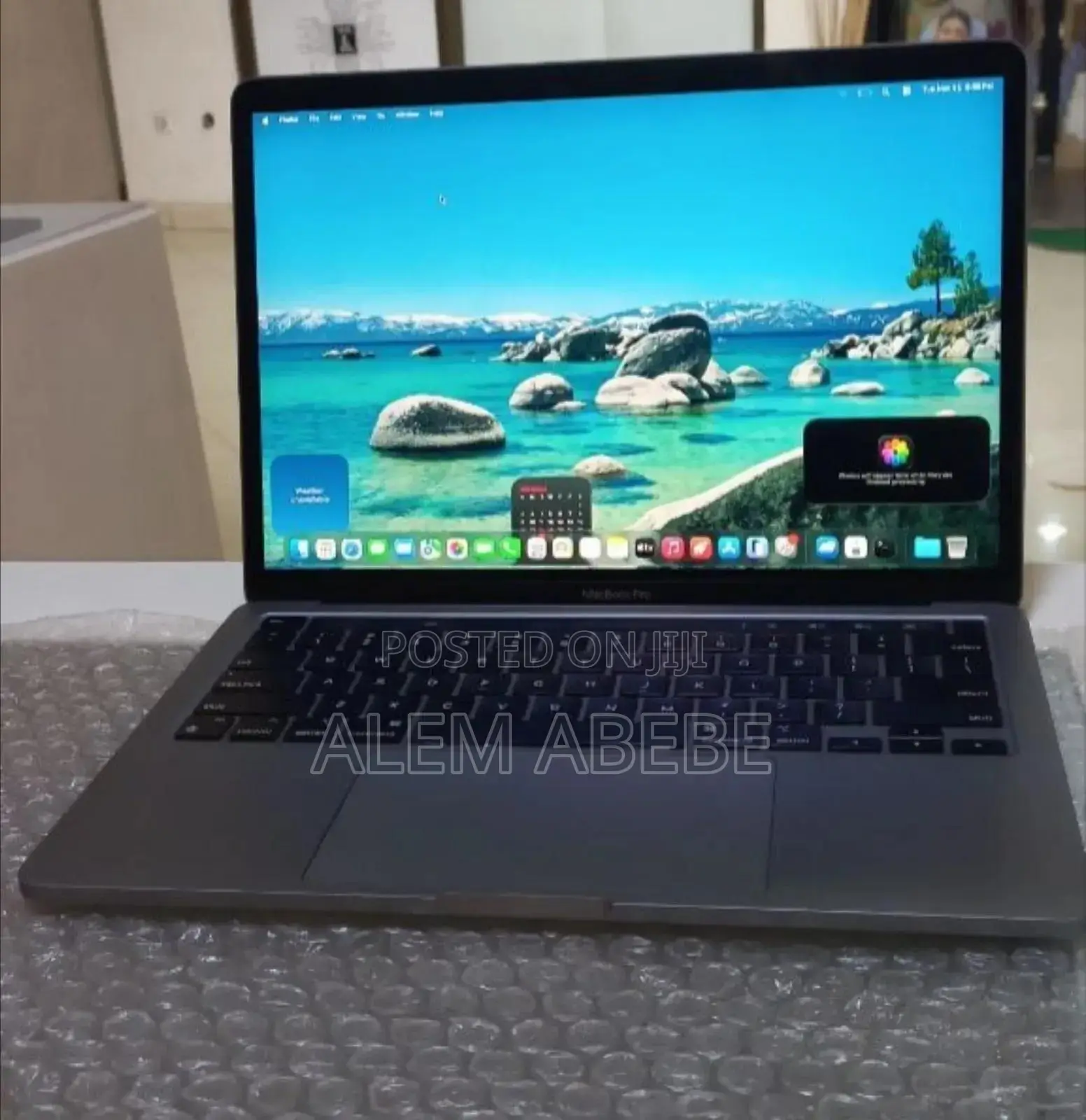 New Laptop Apple MacBook Pro 2020 M1 16GB Apple M1 Pro SSD 256GB