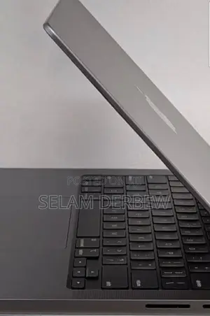 New Laptop Apple MacBook Pro M1 16GB Apple M1 Pro SSD 512GB