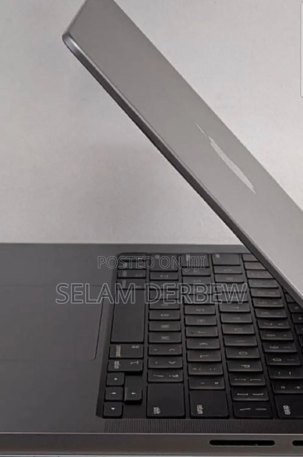 New Laptop Apple MacBook Pro M1 16GB Apple M1 Pro SSD 512GB