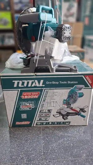 Mitresaw 1800w Total