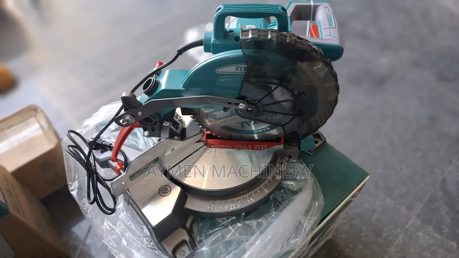 Mitresaw 1800w Total