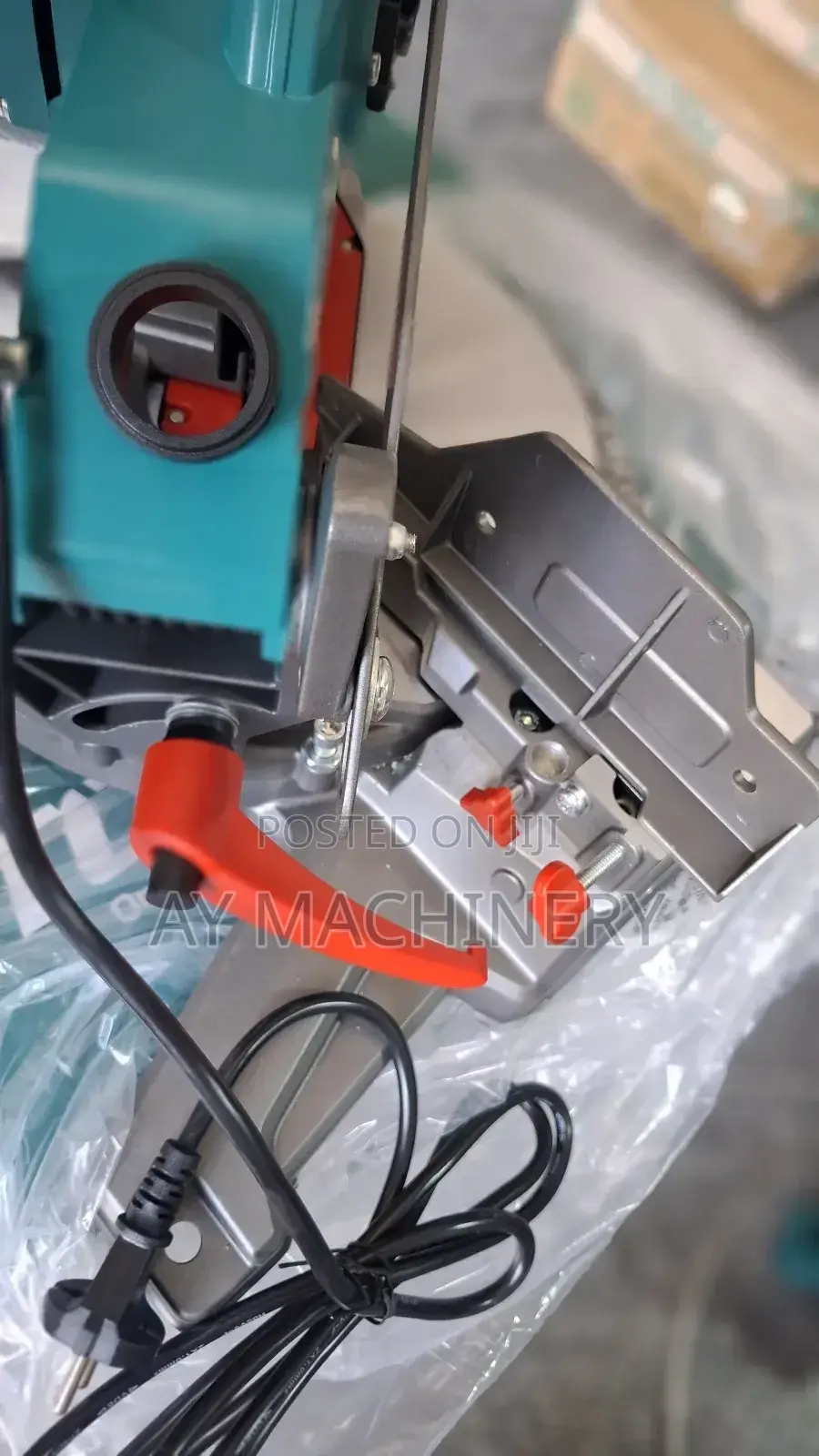 Mitresaw 1800w Total