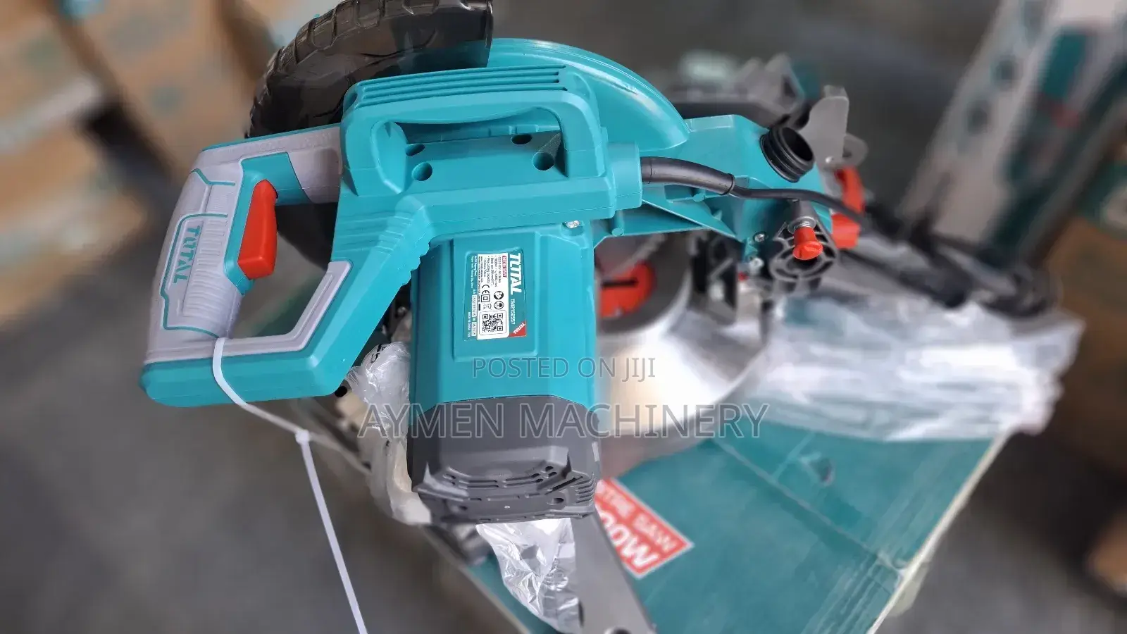 Mitresaw 1800w Total