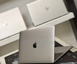 Photo - New Laptop Apple MacBook Pro 2016 16GB Intel Core I7 SSD 512GB