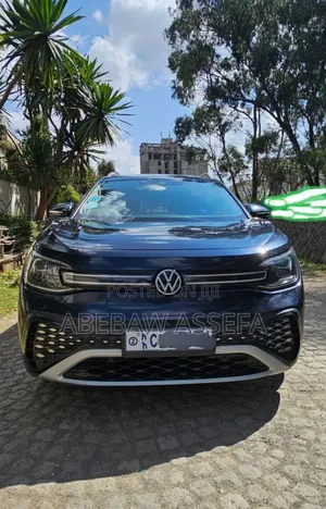 Volkswagen ID.6 2022 Blue