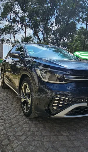 Volkswagen ID.6 2022 Blue