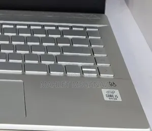 New Laptop HP Pavilion 15 8GB Intel Core I5 SSD 512GB