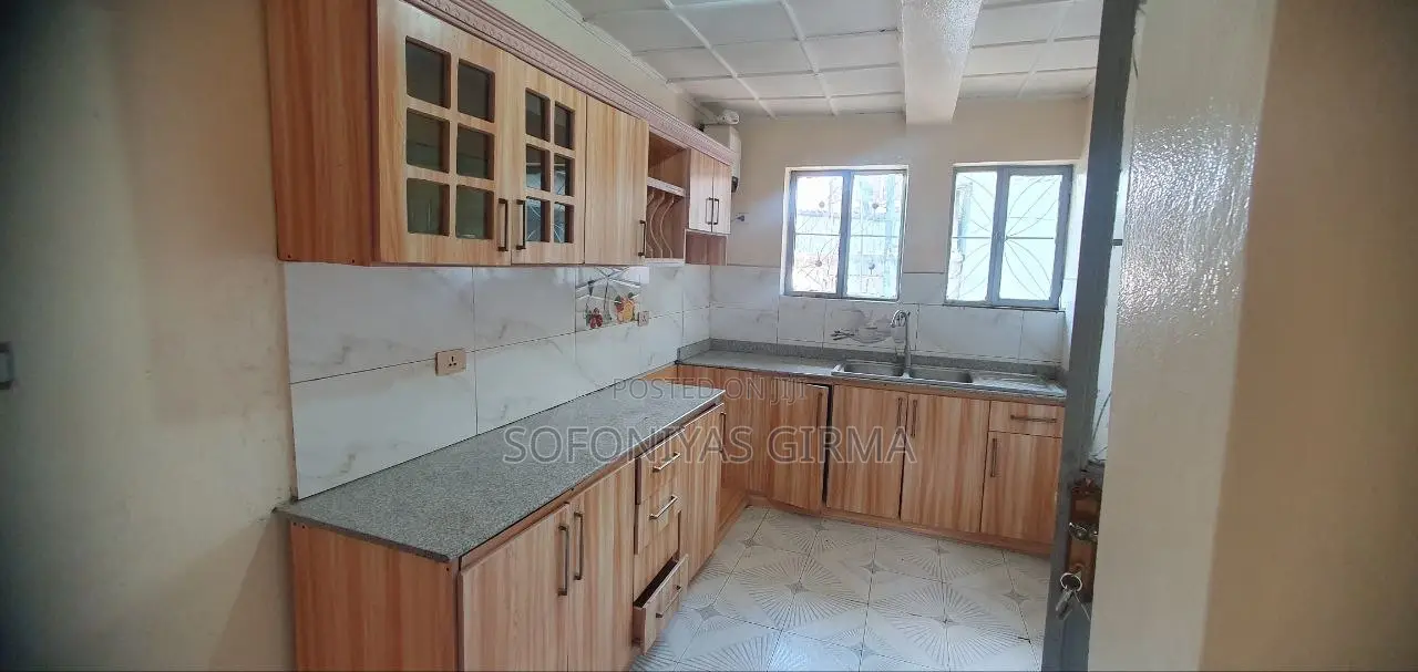 Furnished 2bdrm Villa in Private Villa, Lideta for sale