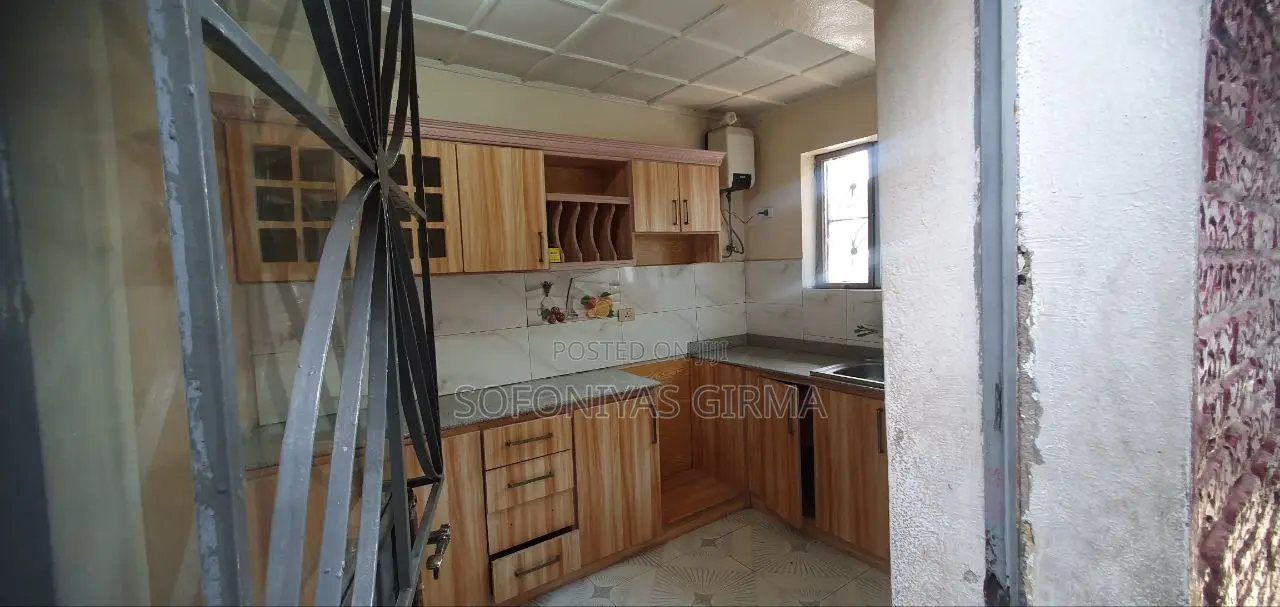 Furnished 2bdrm Villa in Private Villa, Lideta for sale