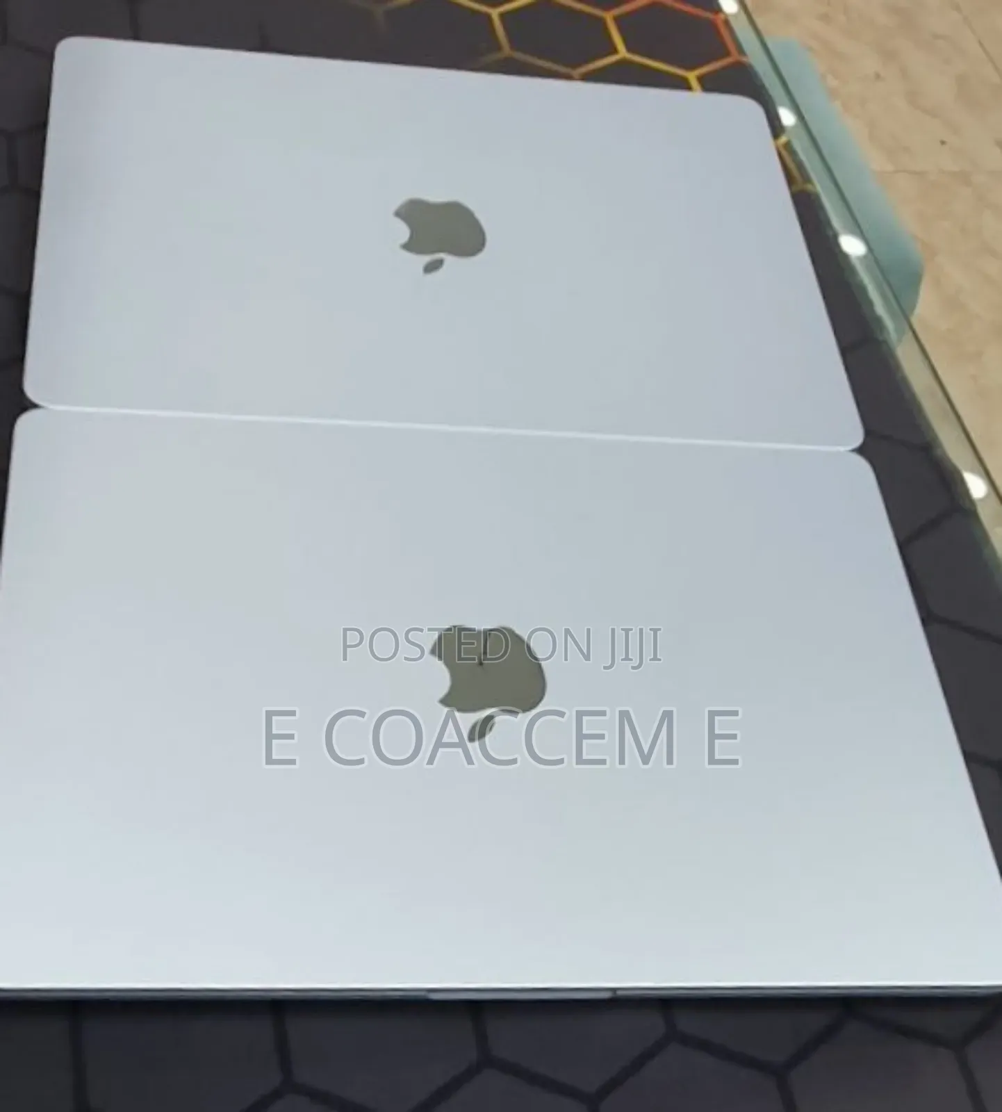 New Laptop Apple MacBook Air 2025 M4 13-Inch 16GB Apple M4 SSD 256GB