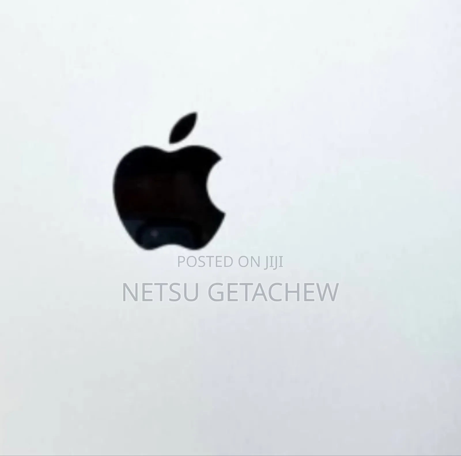 New Laptop Apple MacBook Air 2022 M2 8GB Apple M2 SSD 256GB