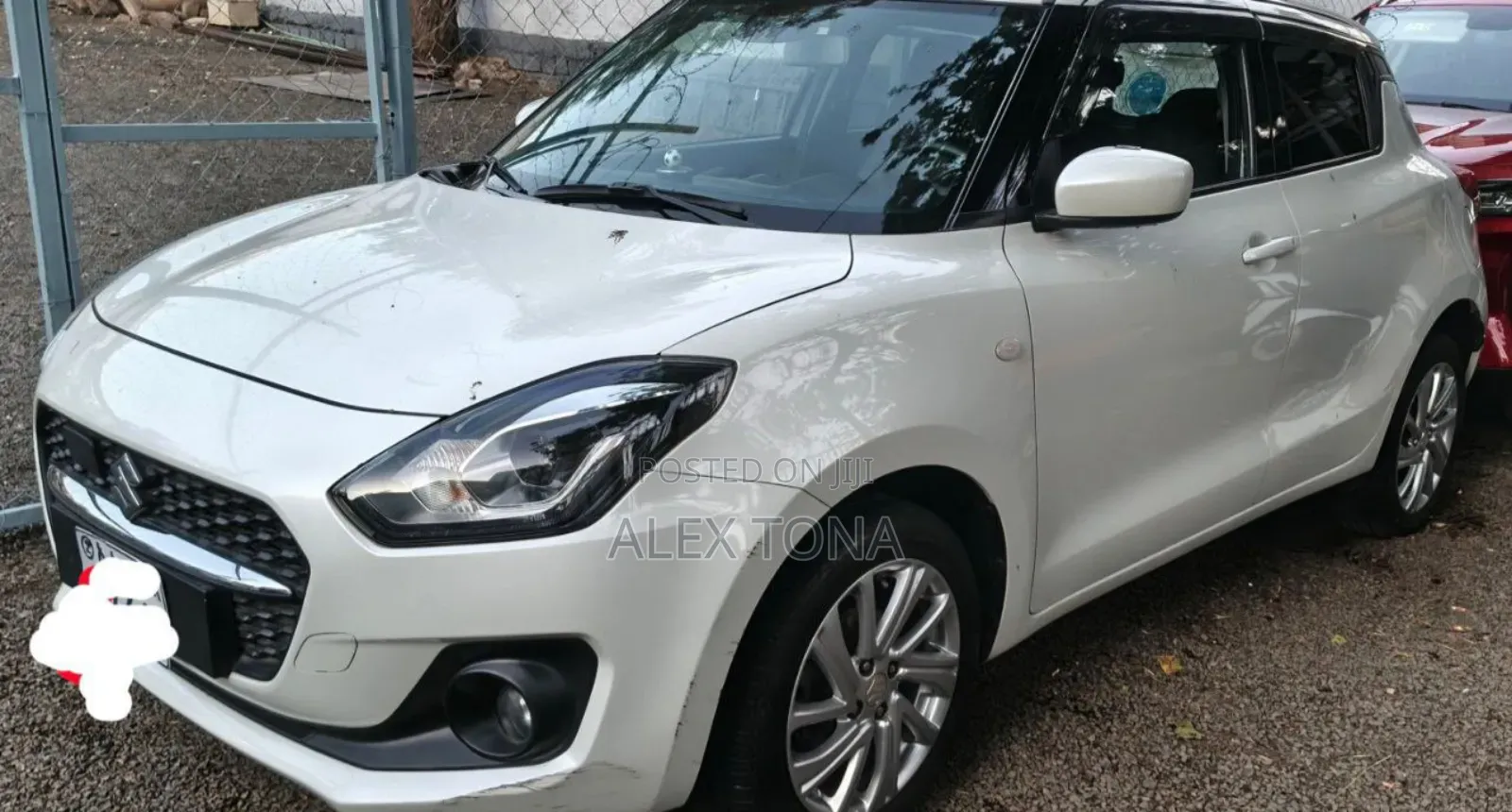 Suzuki Swift 2024 White