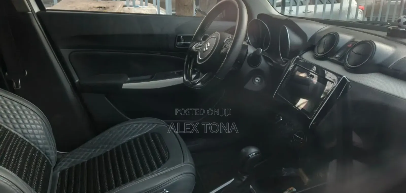 Suzuki Swift 2024 White