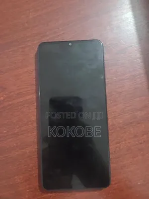 Photo - Samsung Galaxy M12 64 GB Black