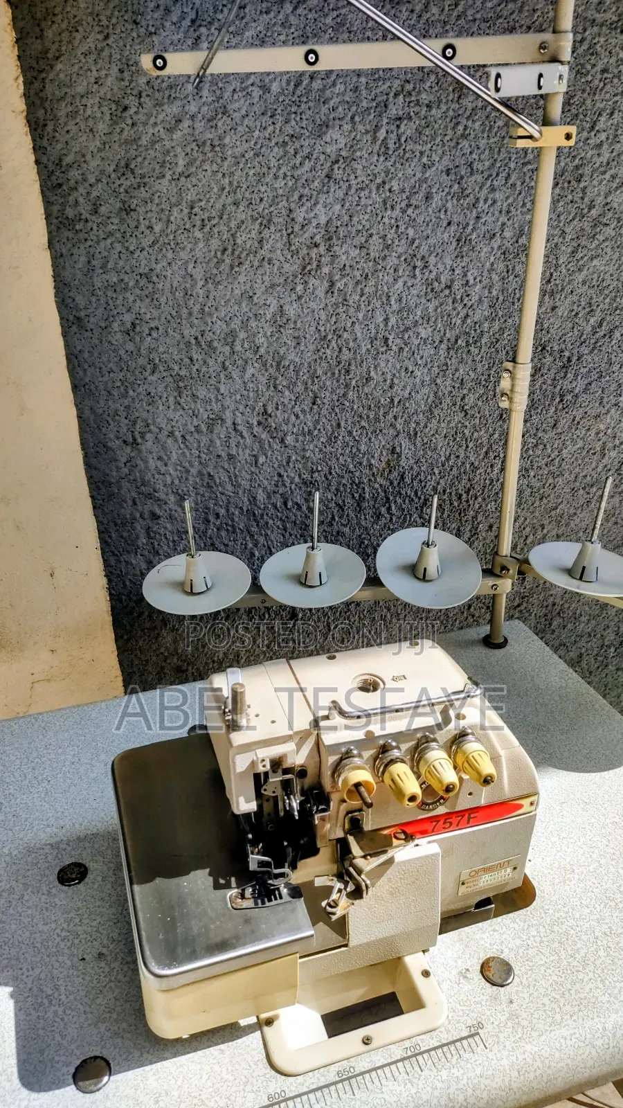 Overlock Sewing Machine Orient 757f