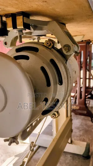 Overlock Sewing Machine Orient 757f