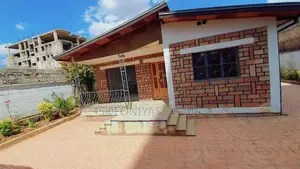 Furnished 2bdrm Villa in Private Villa, Lideta for sale