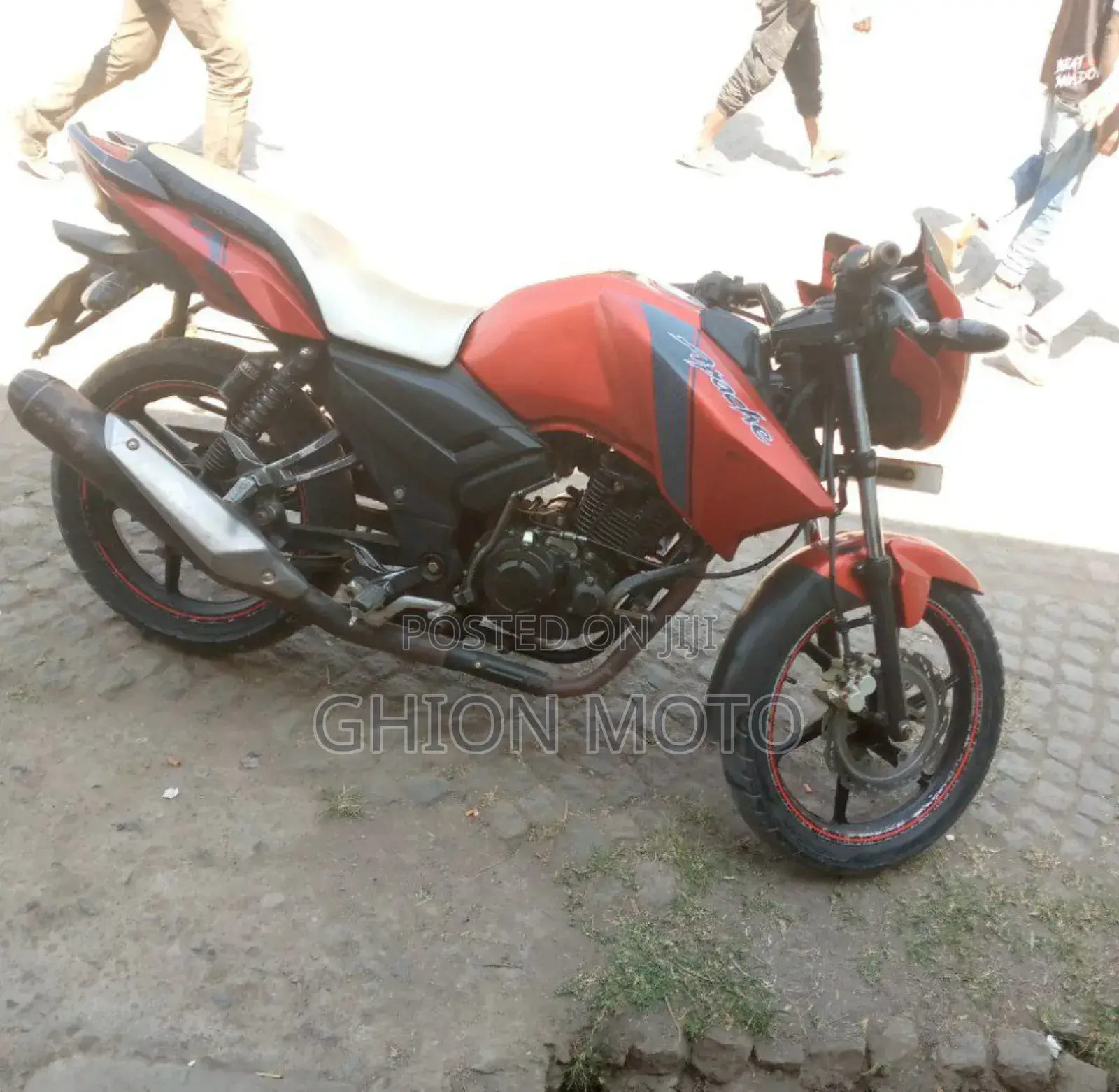 TVS Apache 160 4V 2017 Red