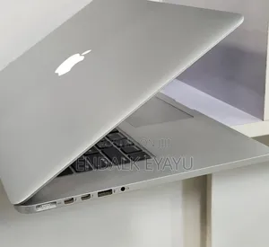 New Laptop Apple MacBook Pro 2015 16GB Intel Core I7 SSD 512GB