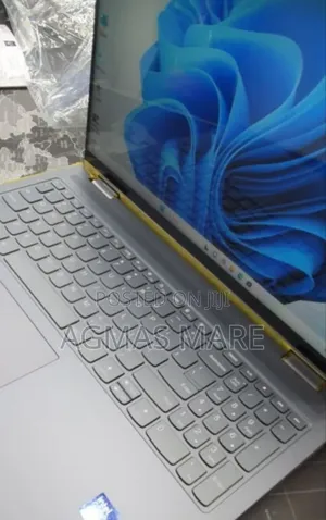 Photo - New Laptop Lenovo Yoga 7i 16GB Intel Core Ultra 7 SSD 1T