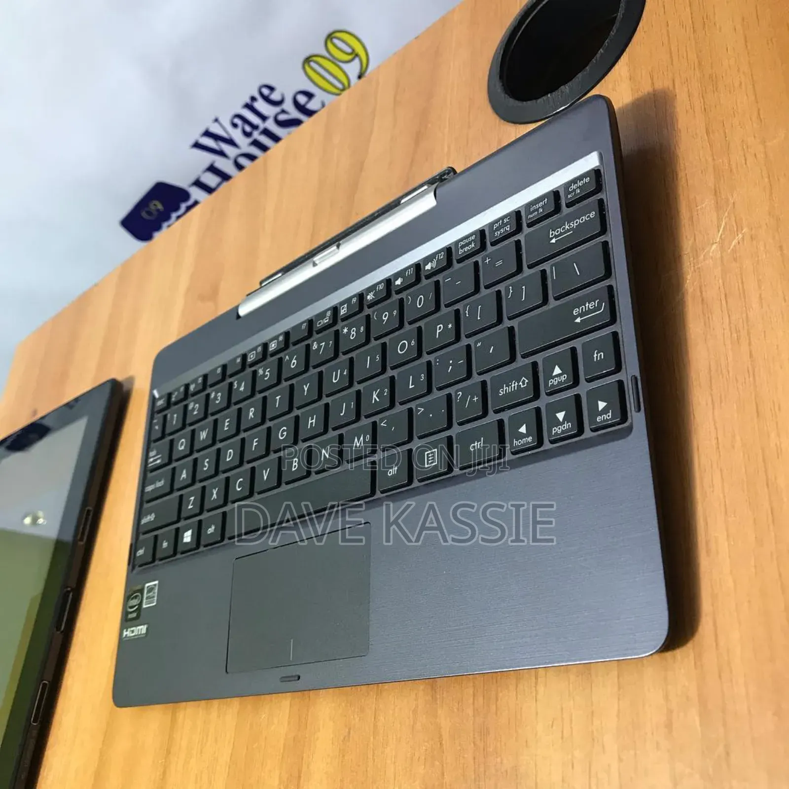 New Laptop Asus Transformer Book T100TAF 2GB Intel Core 2 Quad SSD 60GB