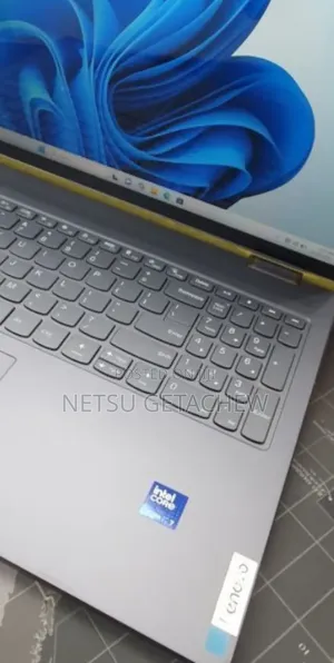 New Laptop Lenovo Yoga 7i 16GB Intel Core Ultra 7 SSD 1T