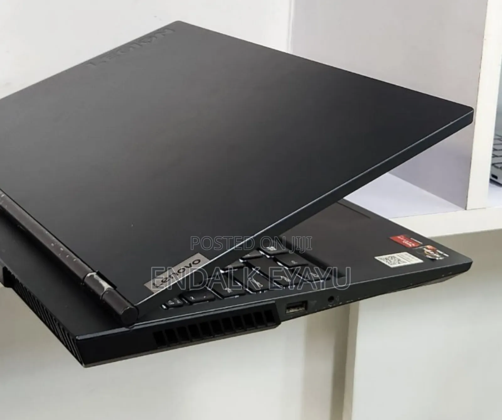 New Laptop Lenovo 16GB AMD Ryzen 7 SSD 1T