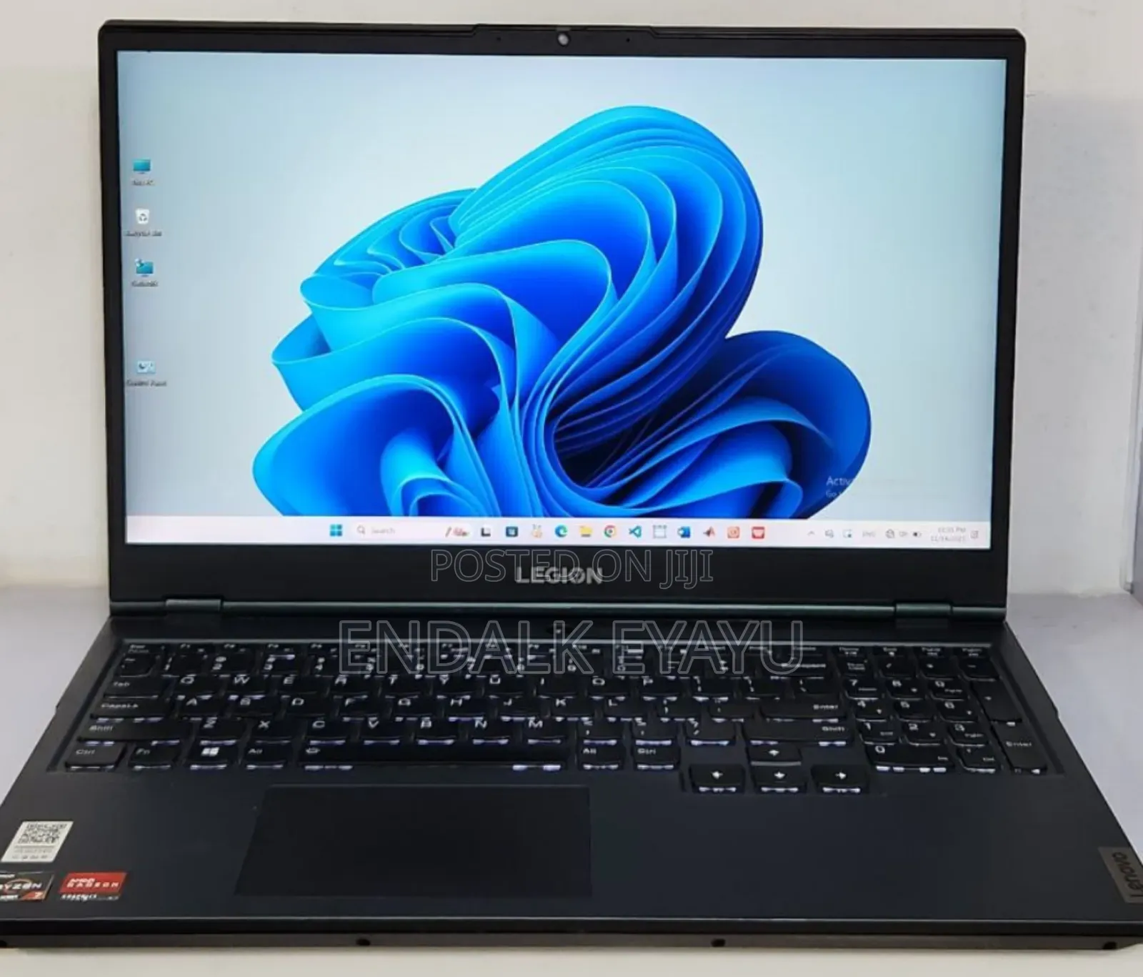 New Laptop Lenovo 16GB AMD Ryzen 7 SSD 1T