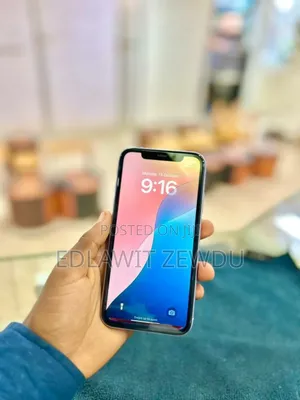Photo - Apple iPhone 11 64 GB