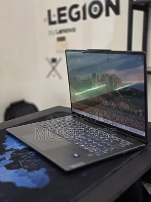 New Laptop Lenovo Yoga 7i 16GB Intel Core Ultra 7 SSD 512GB