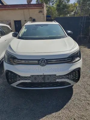 Photo - New Volkswagen ID.6 2024 White